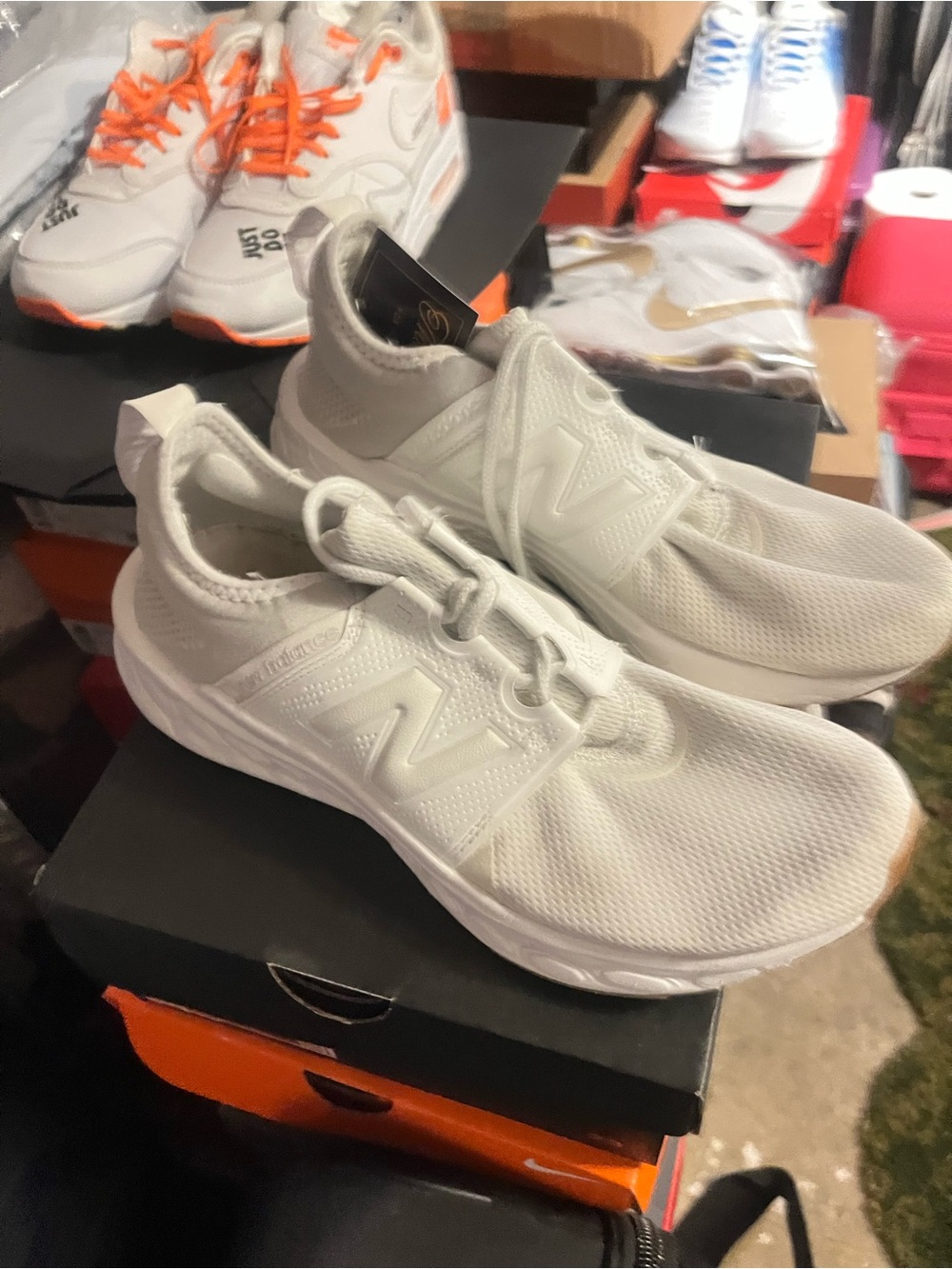 Very nice size 8.5 New Balance Kids' Lightweight White Athletic Sneakers